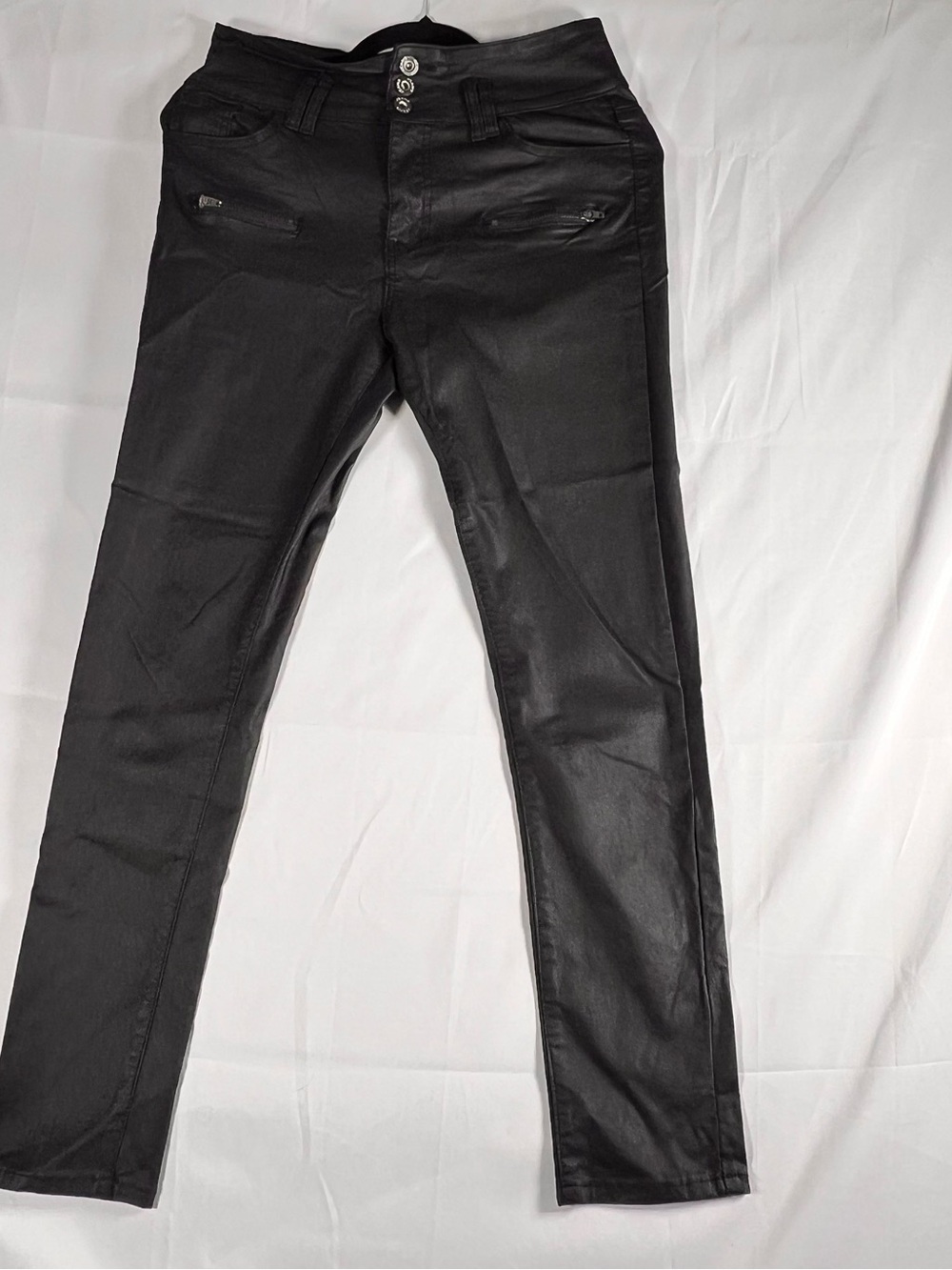 Black pleather pants 006